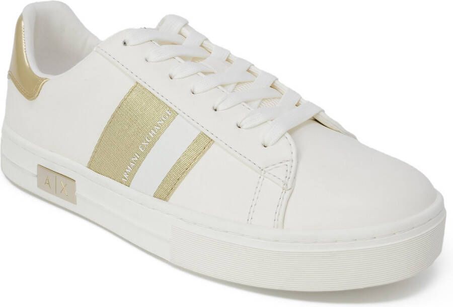 Armani Exchange Gouden Sneakers voor Vrouwen White Dames