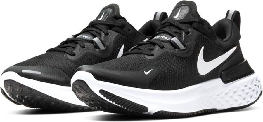 Nike Sportschoenen Mannen zwart wit