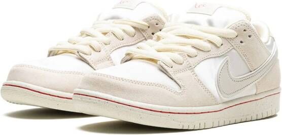 Nike SB Dunk Low "Valentine's Day Low Love Found" sneakers Beige
