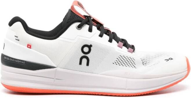 On Running Roger Pro lace-up sneakers Oranje