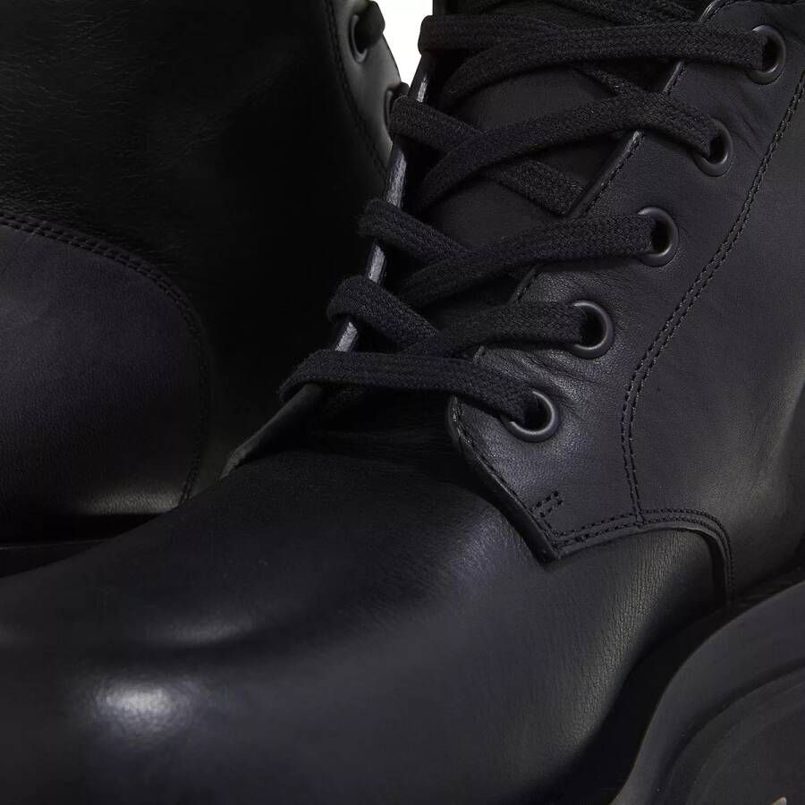 Bottega Veneta Boots & laarzen Vegetally-Tanned Leather Lace-Up Boots in zwart