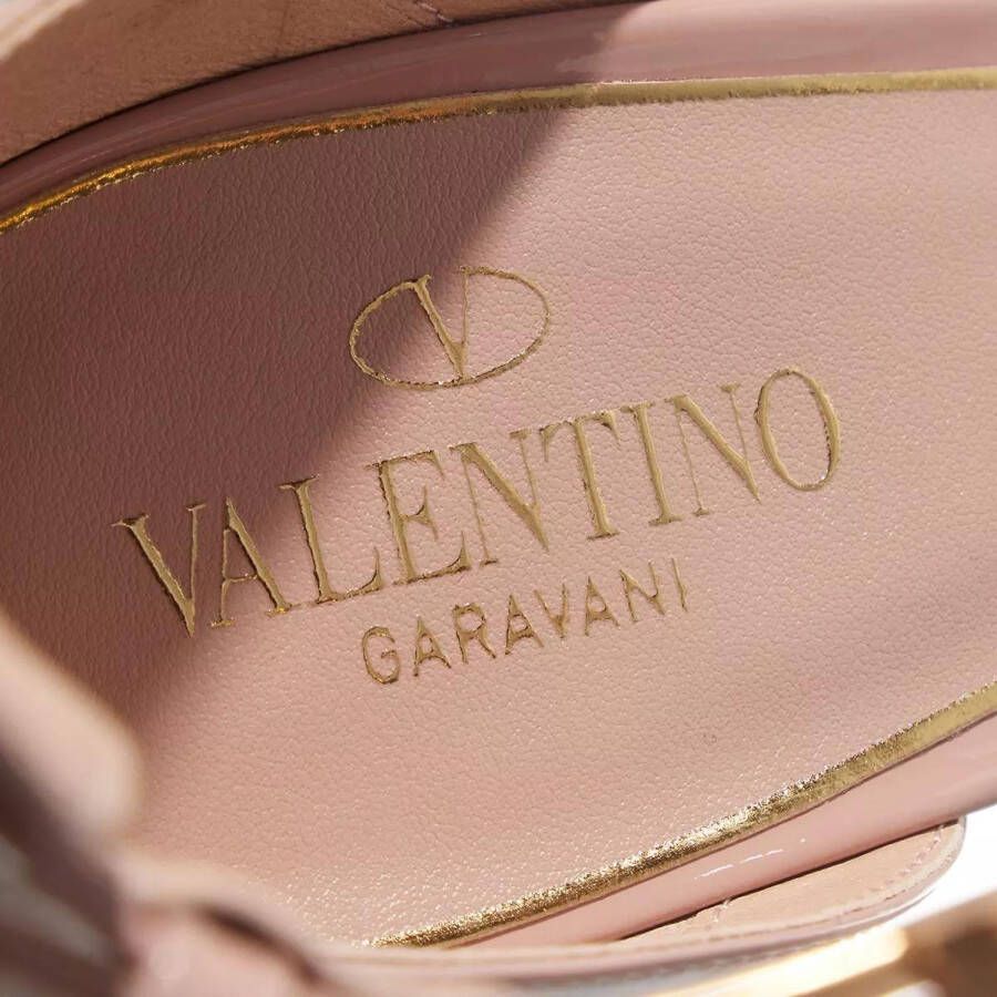 Valentino Garavani Sandalen V Logo Platform Sandals Patent Leather in beige