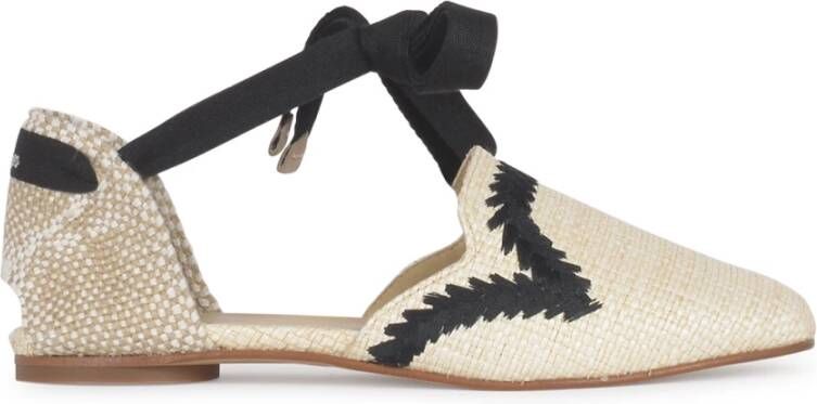 Castañer Platte sandalen voor vrouwen Beige Dames