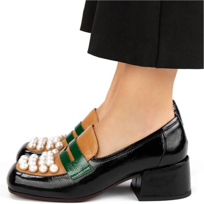 Chie Mihara Pearl Loafers Black Dames