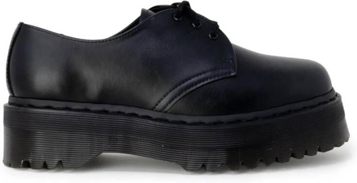 Dr. Martens Platte schoenen voor zakelijke stijl Black Dames