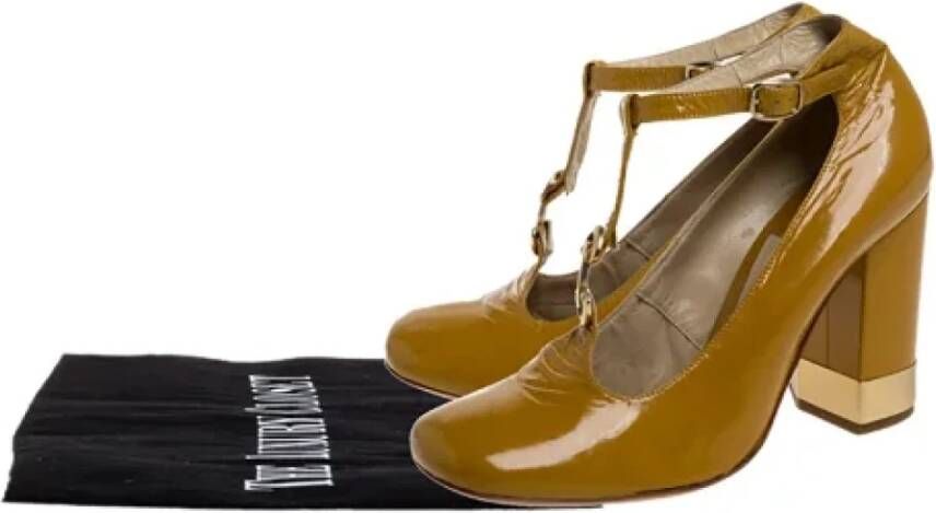Chloé Pre-owned Leather heels Yellow Dames