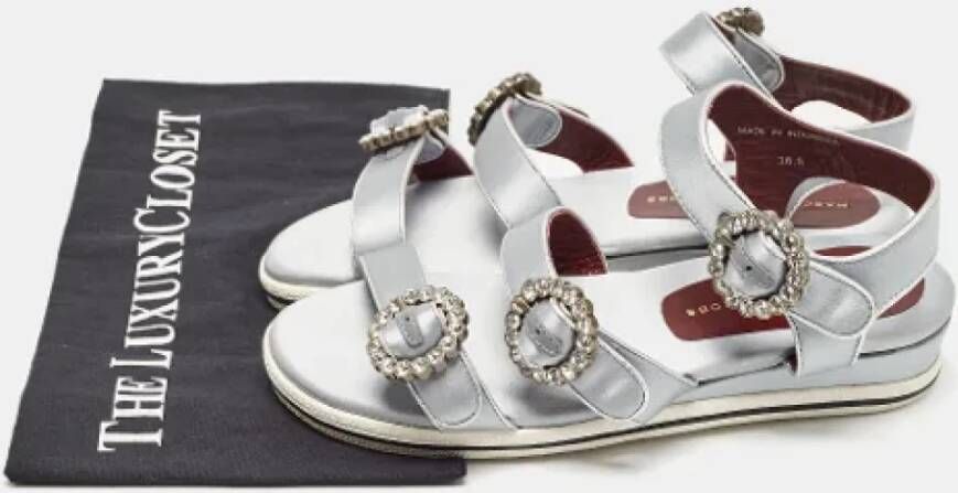 Marc Jacobs Pre-owned Satin sandals Gray Dames