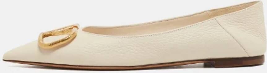 Valentino Vintage Pre-owned Leather flats White Dames