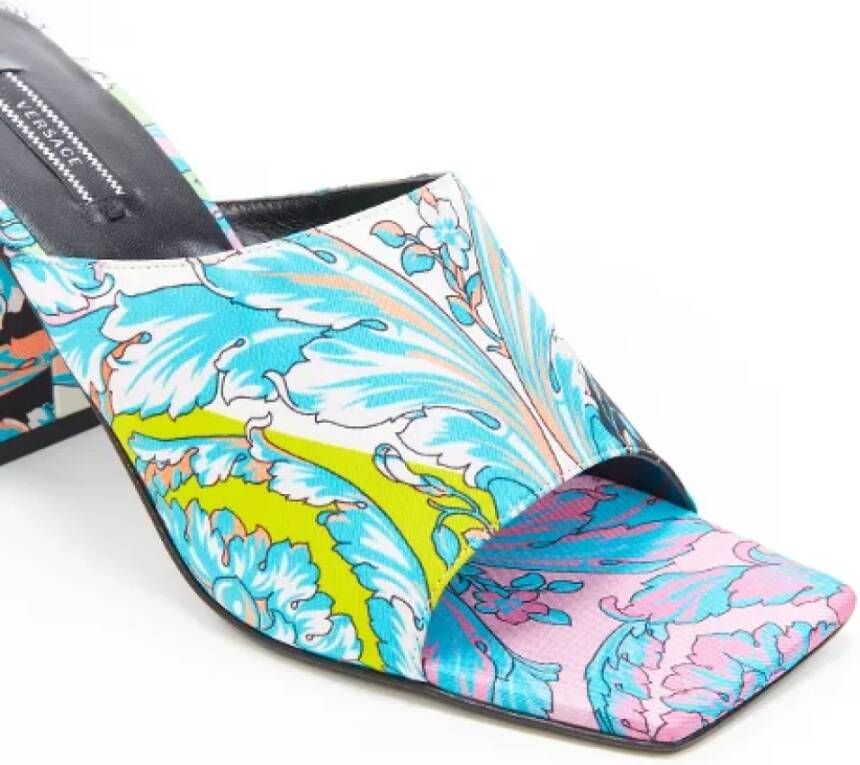 Versace Pre-owned Fabric mules Multicolor Dames