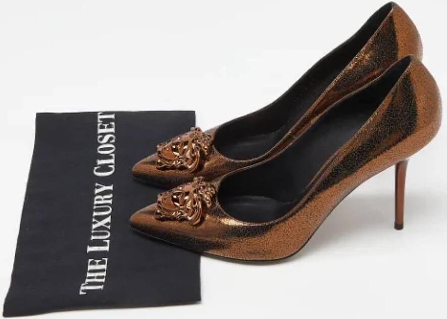 Versace Pre-owned Leather heels Brown Dames