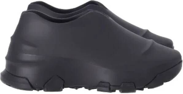 Givenchy Pre-owned Rubber sneakers Black Dames