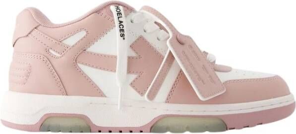 Off White Roze Sneakers met OUT OF Office Design Pink Dames