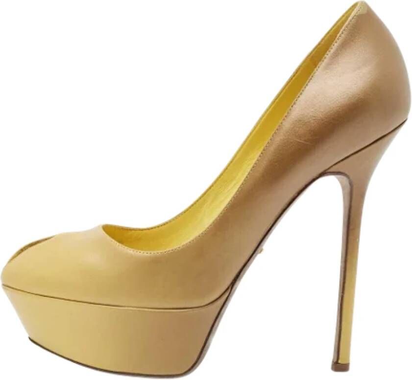 Sergio Rossi Pre-owned Leather heels Yellow Dames
