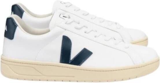 Veja Duurzame witte Nautico Butter sneakers Wit