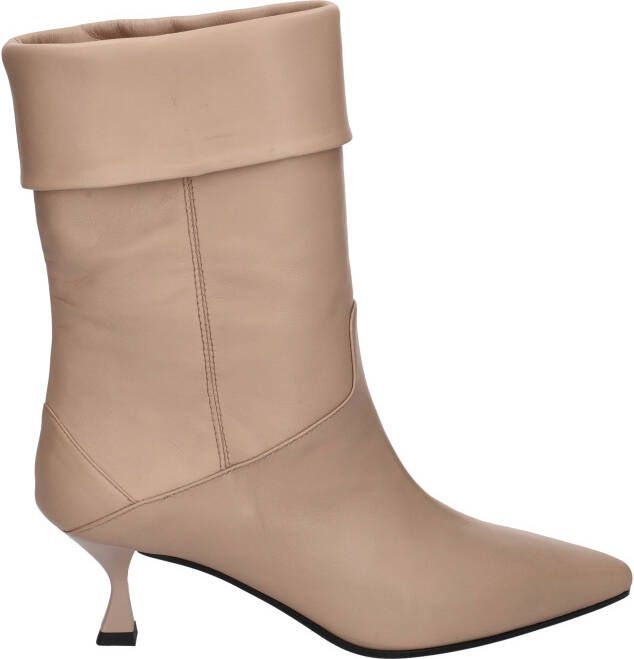 The seller RS 2304 Beige Boots