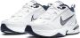 Nike Air Monarch IV fitness schoenen wit zilver metallic - Thumbnail 2
