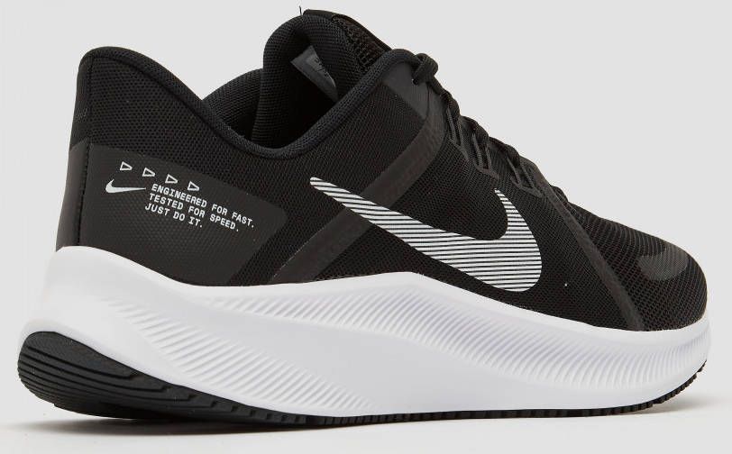Nike quest 4 hardloopschoenen zwart wit heren