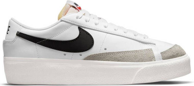 Nike Blazer Low Platform sneakers wit zwart