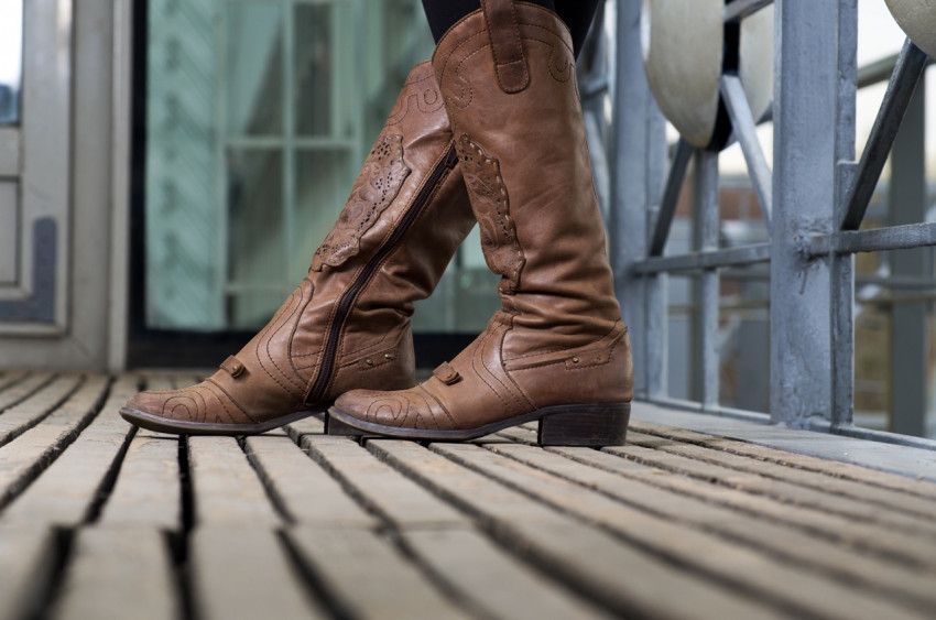 Hoge laarzen voor dames om niet te - Blog - Schoenen.nl