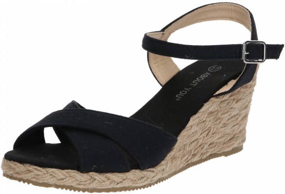 ABOUT YOU Sandalen met riem 'Sophia'