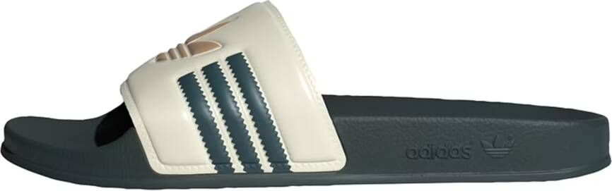 Adidas Originals Adilette Badslippers adidas Adilette in groen formaten: 40.5