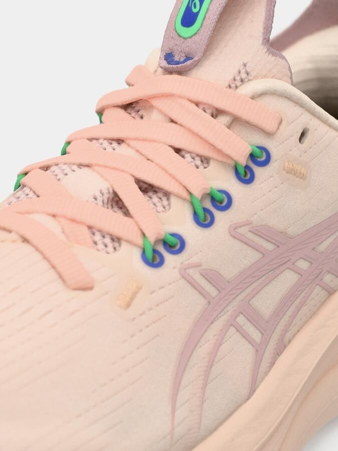 ASICS Women's Gel-Nimbus 28 Hardloopschoenen beige - Foto 8