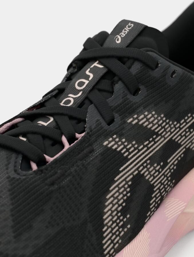 ASICS Loopschoen 'NOVABLAST 5' beige antraciet zwart - Foto 4