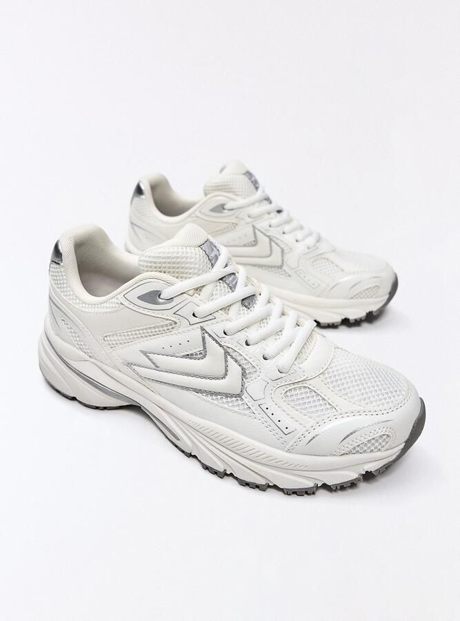 Bershka Sneakers laag zilvergrijs wit - Foto 4