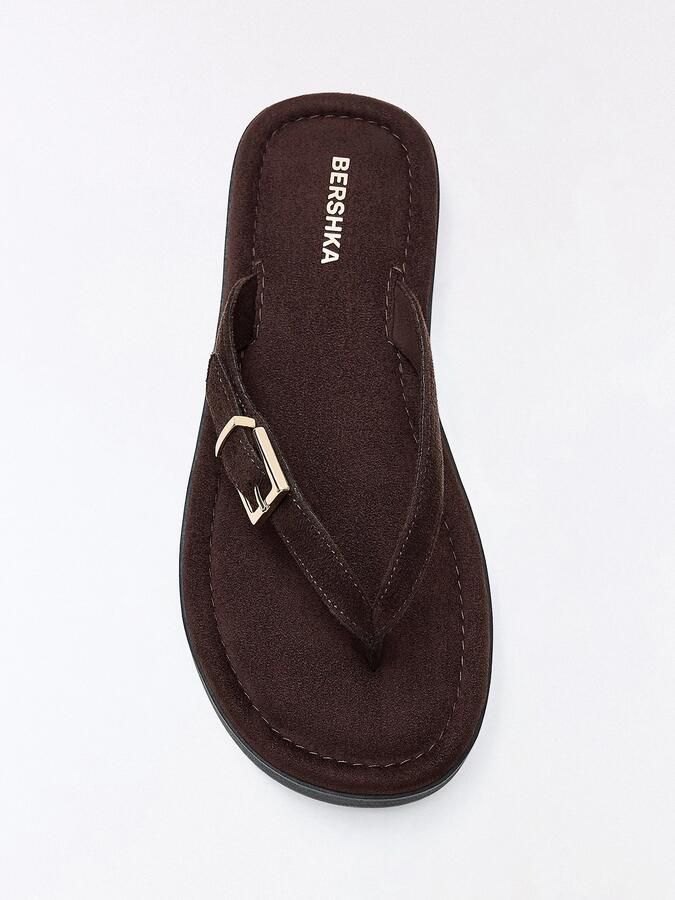 Bershka Teenslipper chocoladebruin - Foto 2
