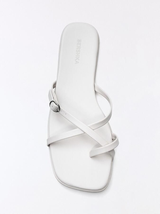 Bershka Teenslipper wit - Foto 2