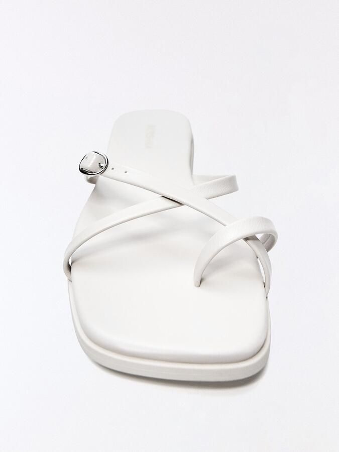 Bershka Teenslipper wit - Foto 4