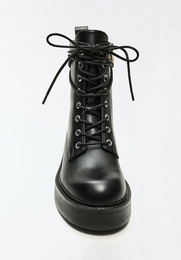 Bershka Veterlaarsjes zwart - Foto 3