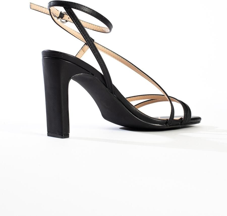 Celena Sandalen met riem 'Cai' zwart - Foto 4