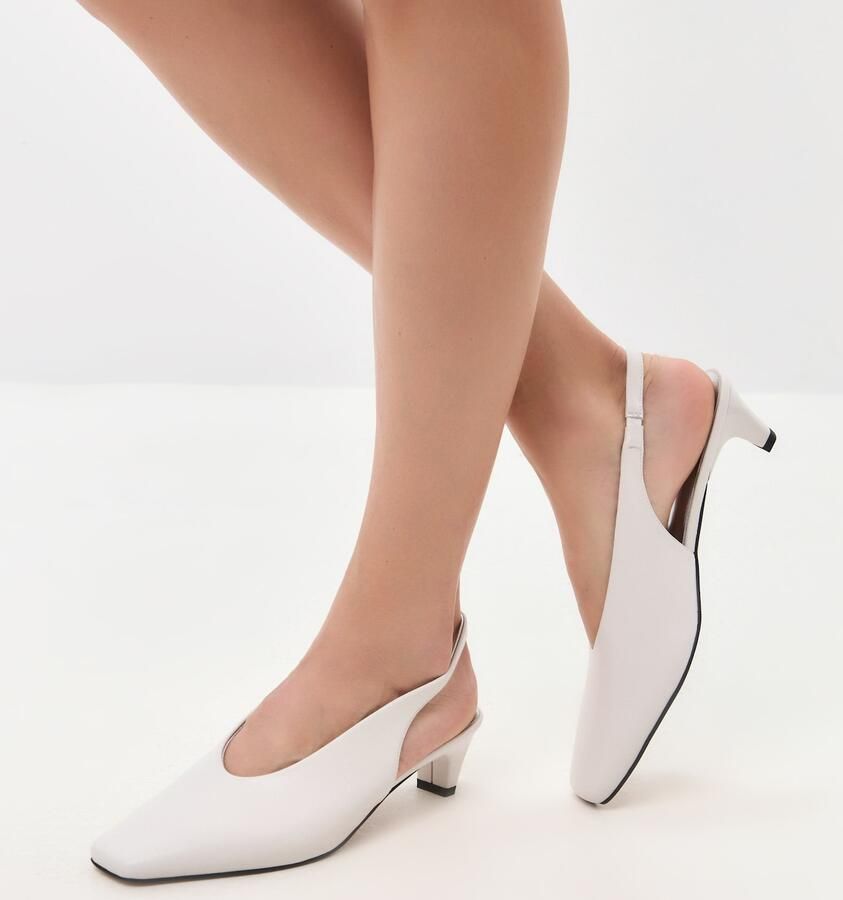 CESARE GASPARI Slingpumps wit - Foto 2