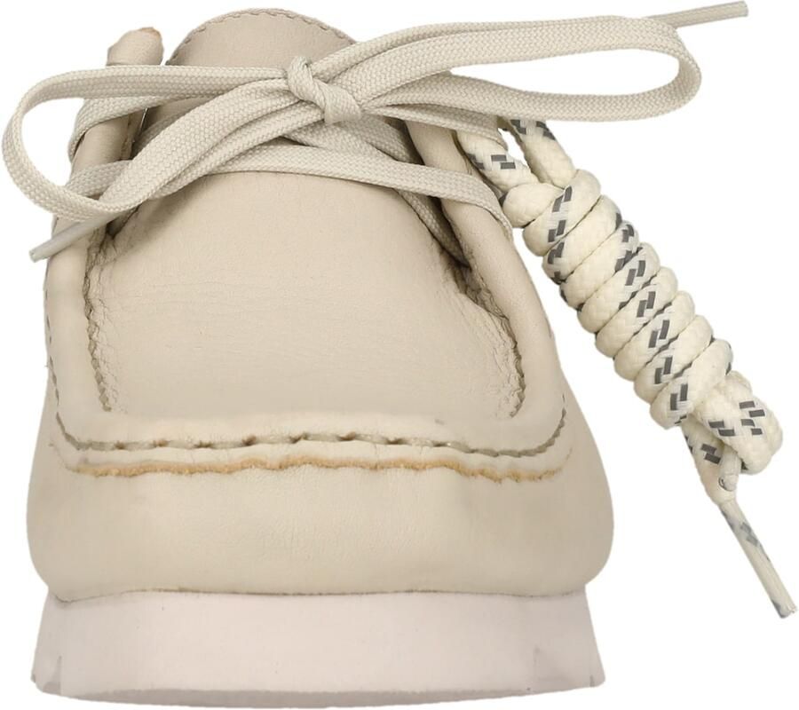 CLARKS Veterschoen 'Wallebee' wit - Foto 3