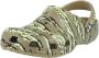 Crocs Classic Printed Camo Clog Sandalen maat M10 W12 bruin - Thumbnail 3