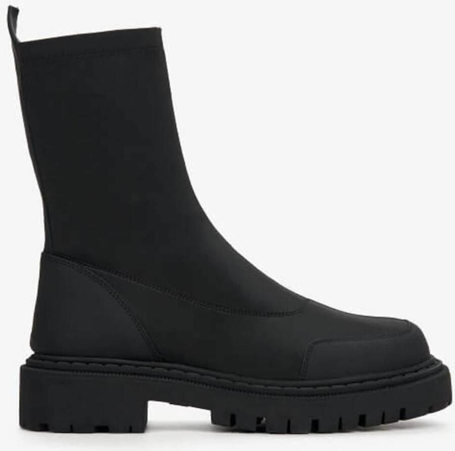 Estro Zwarte Slip-on Enkellaarsjes Black Dames