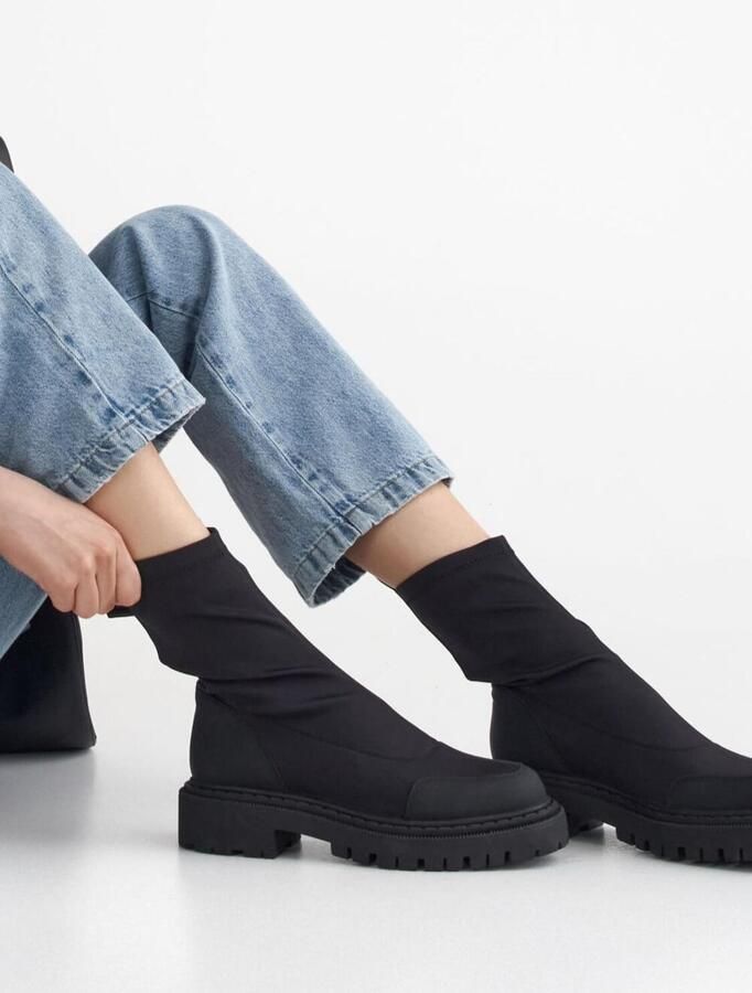 Estro Zwarte Slip-on Enkellaarsjes Black Dames - Foto 4