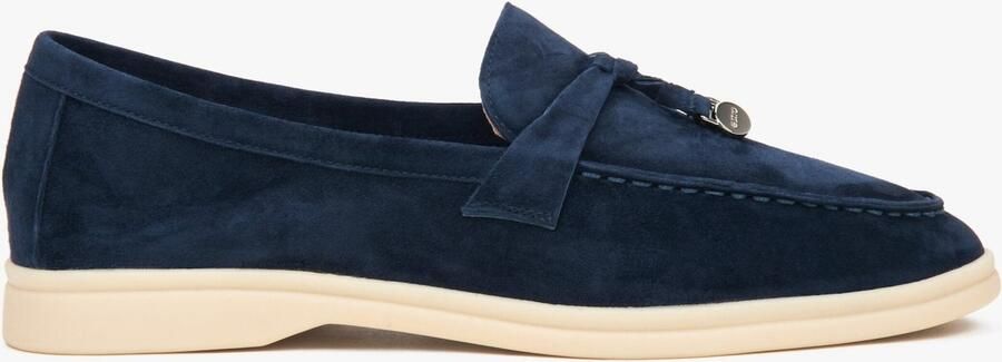 Estro Velours Loafers met Decoratieve Kwast