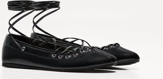 Bershka Ballerina met riempjes