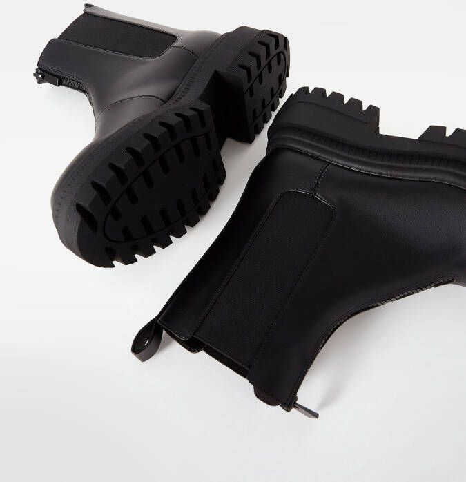 bershka chelsea boots