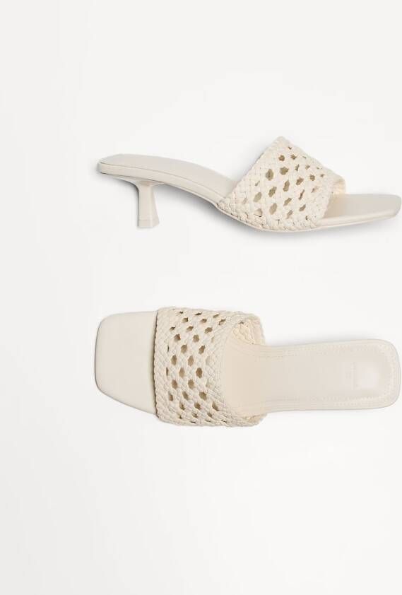 Bershka Muiltjes 'KITTEN TRENZADA'