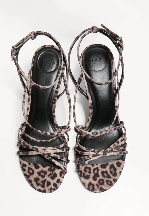 Bershka Sandalen met riem