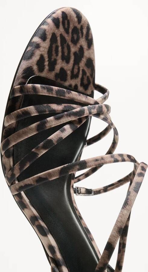 Bershka Sandalen met riem