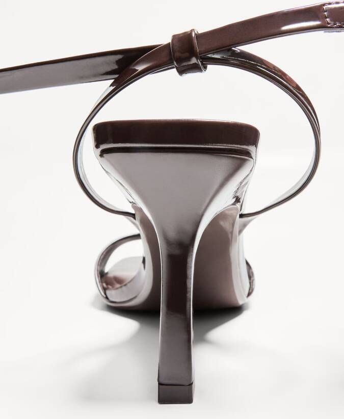 Bershka Sandalen met riem