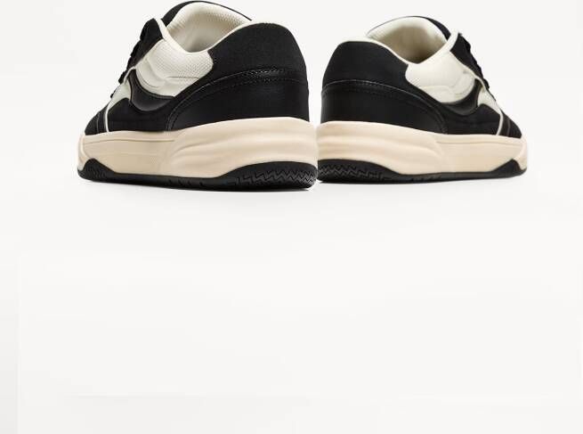 Bershka Sneakers laag
