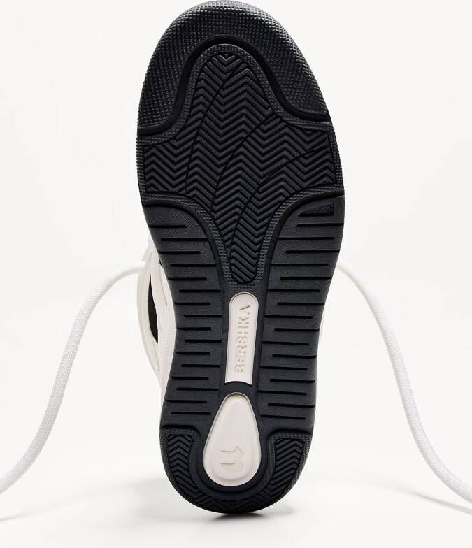 Bershka Sneakers laag