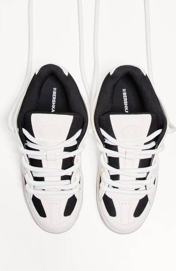 Bershka Sneakers laag
