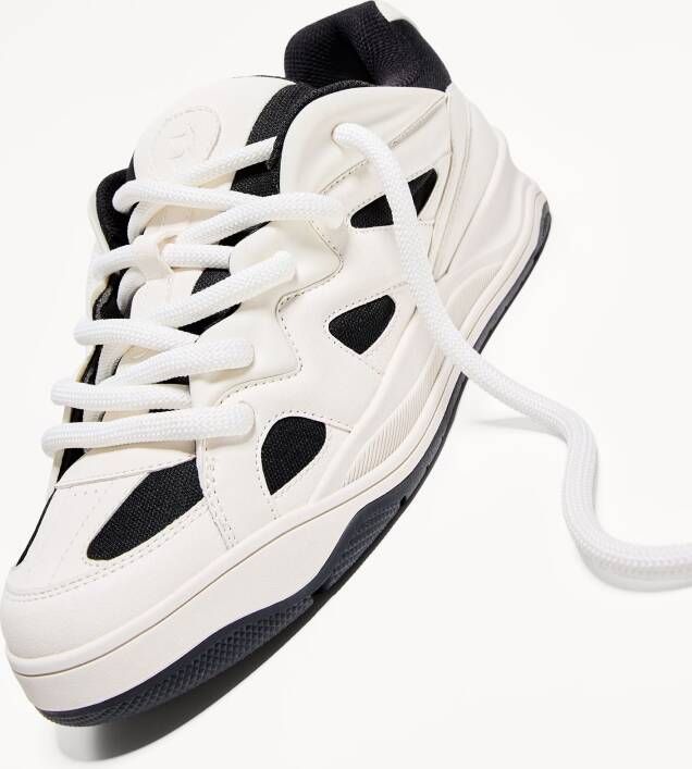 Bershka Sneakers laag