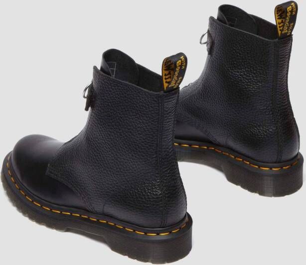 Dr. Martens Enkellaarsjes '1460 Pascal'